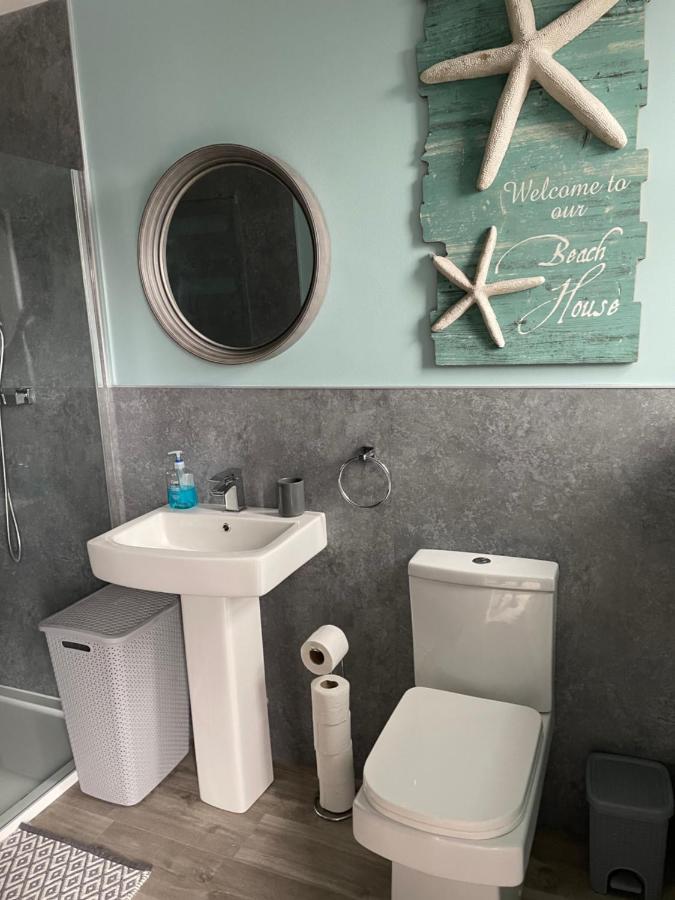וויק The Store, Luxury Modern Conversion With Open Plan Living - Sleeps 4 מראה חיצוני תמונה